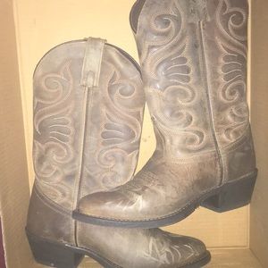 New Authentic Laredo western boots